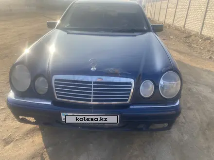 Mercedes-Benz E 230 1995 года за 1 900 000 тг. в Тараз – фото 9
