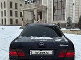 Mercedes-Benz E 240 2000 года за 3 700 000 тг. в Уральск – фото 4