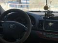 Toyota Camry 2004 годаүшін5 800 000 тг. в Семей – фото 11