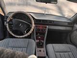 Mercedes-Benz E 250 1992 годаfor500 000 тг. в Уштобе