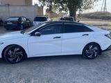 Hyundai Elantra 2023 годаfor8 700 000 тг. в Конаев (Капшагай) – фото 3