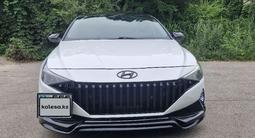 Hyundai Elantra 2021 годаүшін7 800 000 тг. в Алматы