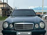 Mercedes-Benz E 200 1996 годаүшін2 550 000 тг. в Алматы – фото 2