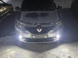 Renault Logan 2015 года за 3 000 000 тг. в Уральск – фото 2