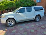Toyota Hilux 2012 года за 10 700 000 тг. в Атырау – фото 2