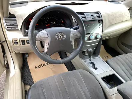 Toyota Camry 2007 года за 5 500 000 тг. в Актобе – фото 10