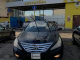 Hyundai Sonata 2010 года за 2 000 000 тг. в Курык – фото 2