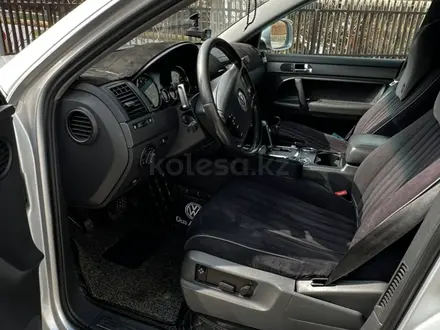 Volkswagen Touareg 2008 года за 7 500 000 тг. в Алматы – фото 12