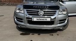 Volkswagen Touareg 2008 года за 7 500 000 тг. в Алматы – фото 2