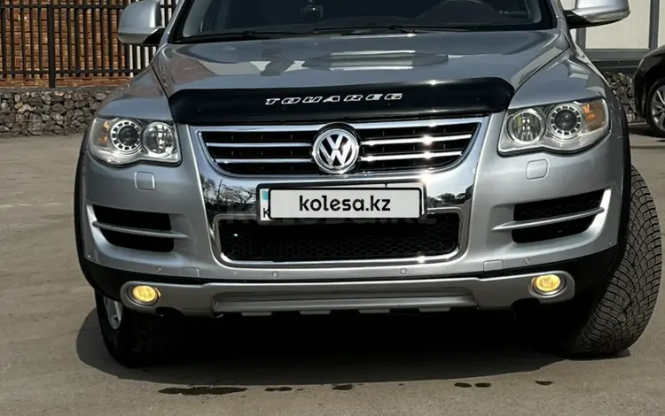Volkswagen Touareg 2008 года за 7 500 000 тг. в Алматы
