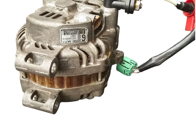 Генератор Subaru legacy за 25 000 тг. в Алматы