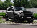 Land Rover Defender 2022 годаүшін72 500 000 тг. в Алматы – фото 3