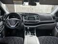 Toyota Highlander 2017 года за 16 500 000 тг. в Атырау – фото 9