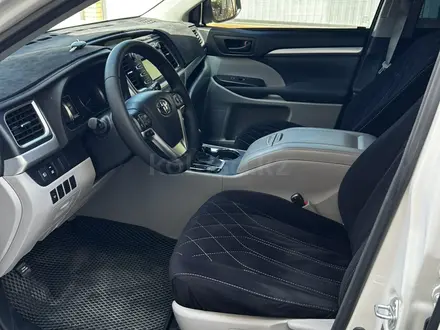 Toyota Highlander 2017 года за 16 500 000 тг. в Атырау – фото 10