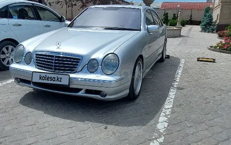 Mercedes-Benz E 55 AMG 2001 годаfor8 000 000 тг. в Шымкент