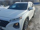 Hyundai Santa Fe 2019 года за 10 500 000 тг. в Актобе – фото 2