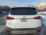 Hyundai Santa Fe 2019 года за 10 500 000 тг. в Актобе – фото 4