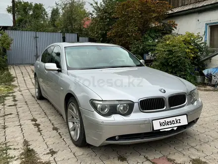 BMW 745 2002 года за 4 100 000 тг. в Алматы