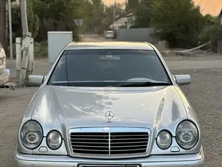 Mercedes-Benz E 280