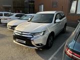 Mitsubishi Outlander 2015 годаүшін9 950 000 тг. в Шымкент – фото 3