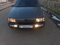 Volkswagen Passat 1993 годаfor1 550 000 тг. в Шымкент