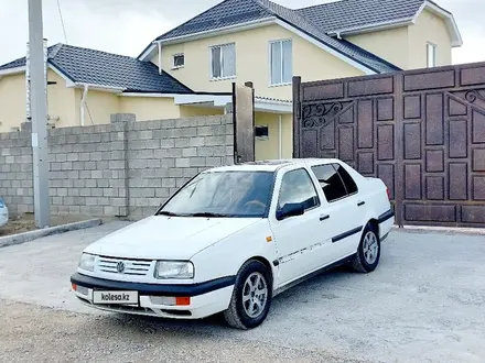 Volkswagen Vento 1994 года за 1 300 000 тг. в Тараз – фото 6