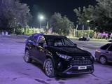 Toyota RAV4 2021 года за 11 500 000 тг. в Актобе – фото 5