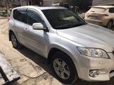 Toyota RAV4 2012 года за 8 500 000 тг. в Астана