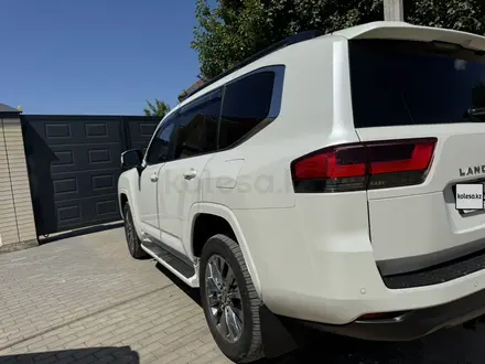 Toyota Land Cruiser 2022 года за 54 000 000 тг. в Актобе – фото 2