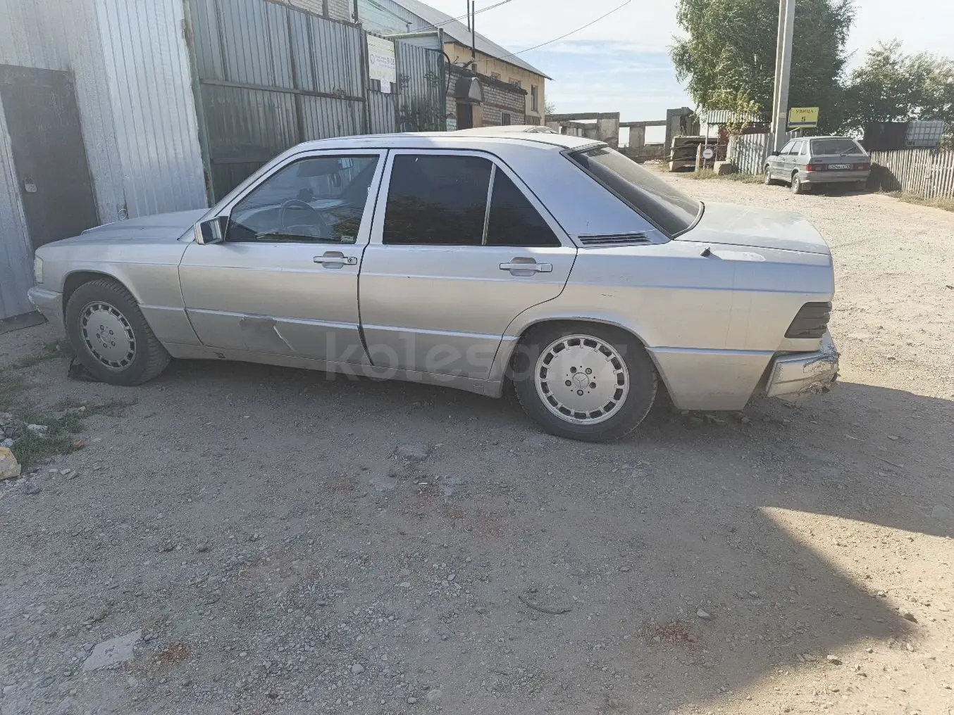 Mercedes-Benz 190, 1992