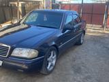 Mercedes-Benz C 200 1995 года за 1 750 000 тг. в Шиели – фото 3