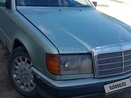 Mercedes-Benz E 300 1990 года за 680 000 тг. в Шу