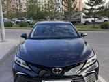 Toyota Camry 2023 года за 19 000 000 тг. в Астана – фото 4