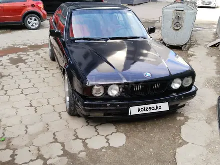 BMW 520 1991 года за 4 000 000 тг. в Астана – фото 2