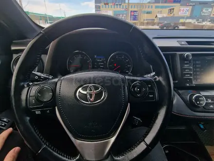 Toyota RAV4 2016 года за 9 000 000 тг. в Актобе – фото 6