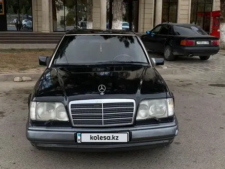 Mercedes-Benz E 280 1994 года за 2 900 000 тг. в Алматы