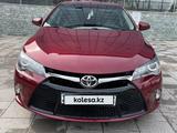 Toyota Camry 2015 года за 10 250 000 тг. в Шымкент