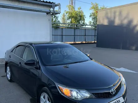 Toyota Camry 2014 года за 7 150 000 тг. в Астана – фото 4