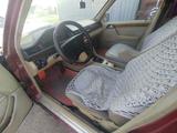 Mercedes-Benz E 200 1993 годаүшін830 000 тг. в Уральск – фото 4