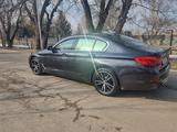 BMW 520 2019 года за 18 500 000 тг. в Алматы – фото 4