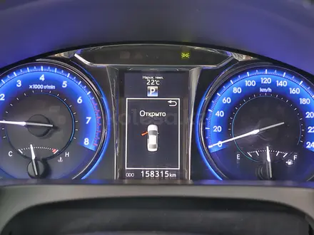 Toyota Camry 2016 года за 10 590 000 тг. в Алматы – фото 16