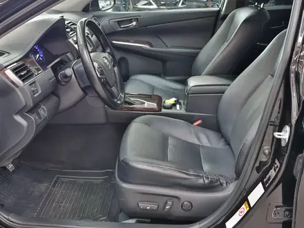 Toyota Camry 2016 года за 10 590 000 тг. в Алматы – фото 11