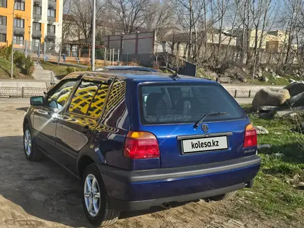 Volkswagen Golf 1994 года за 1 350 000 тг. в Алматы – фото 3