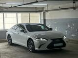 Lexus ES 250 2022 годаүшін25 200 000 тг. в Астана