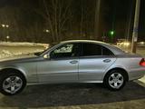 Mercedes-Benz E 240 2004 года за 5 600 000 тг. в Усть-Каменогорск – фото 2