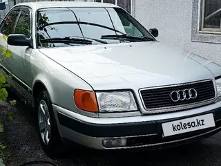 Audi 100