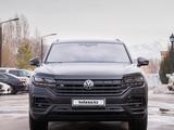 Volkswagen Touareg 2022 года за 33 000 000 тг. в Алматы