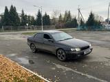 Toyota Carina E 1996 года за 1 200 000 тг. в Усть-Каменогорск – фото 3