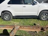 Toyota Fortuner 2007 годаүшін7 500 000 тг. в Уральск – фото 2