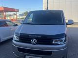 Volkswagen Multivan 2014 года за 16 000 000 тг. в Атырау
